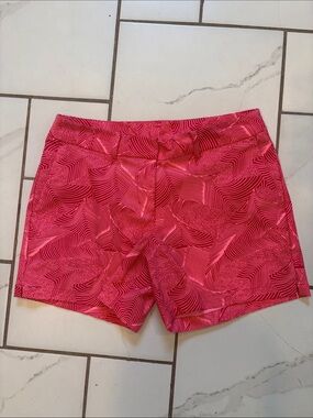 Nike Dri-Fit Women's Hot Pink Geometric Golf-Tennis Shorts - EUC, size 4
